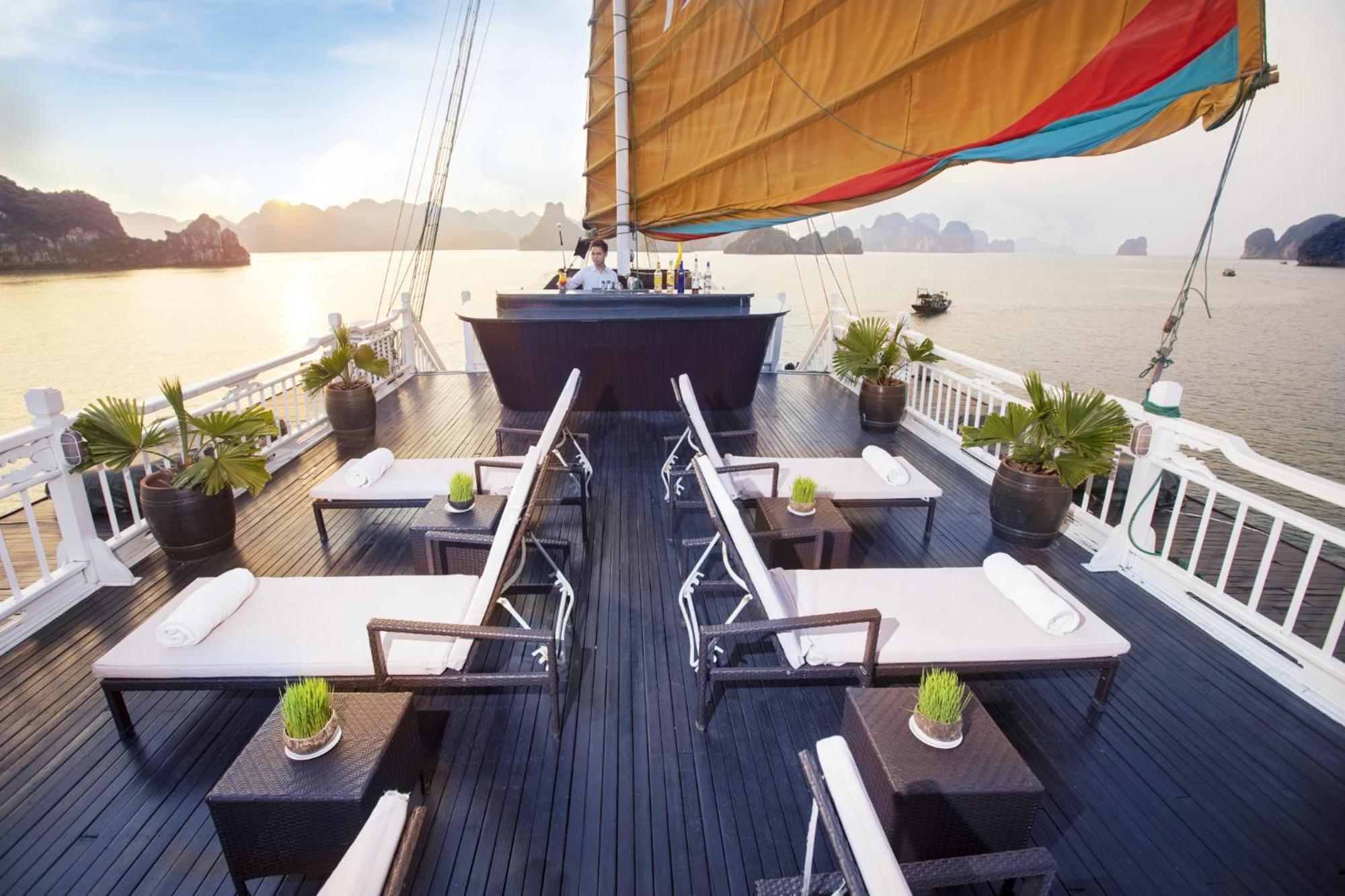 Hera Grand Luxury Cruise Ha Long Esterno foto