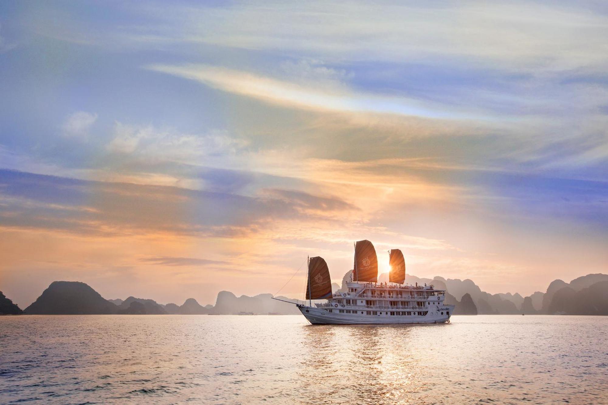 Hera Grand Luxury Cruise Ha Long Esterno foto