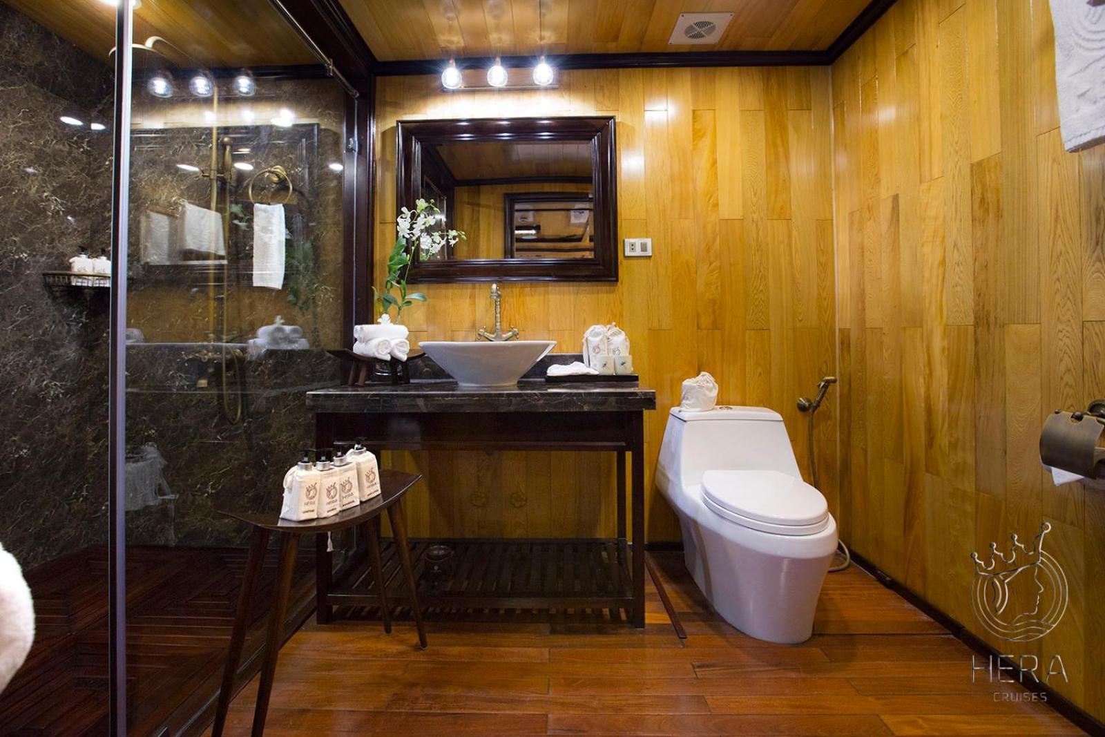 Hera Grand Luxury Cruise Ha Long Esterno foto